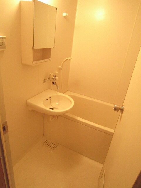 物件内観写真12　(バス／シャワールーム等)