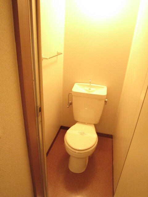 物件内観写真13　(トイレ)