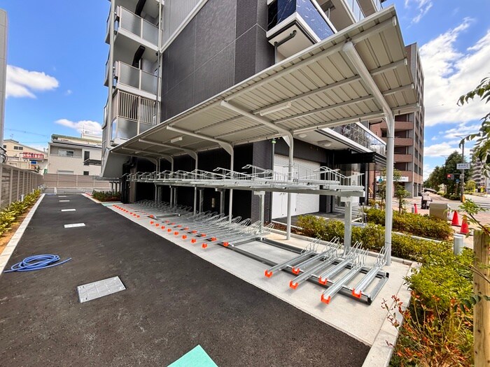 物件外観写真5　(駐輪場)