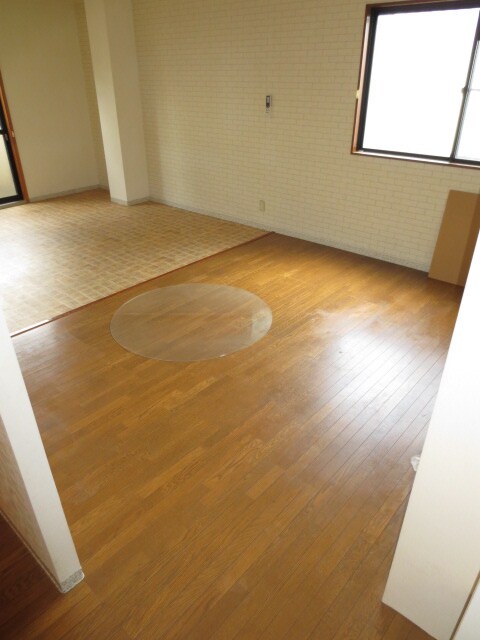 物件内観写真9　(居室)