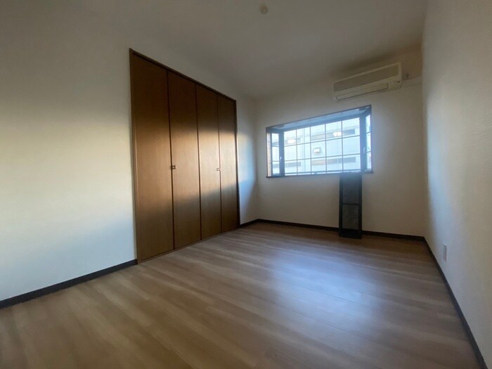 物件内観写真9　(室内からの展望)