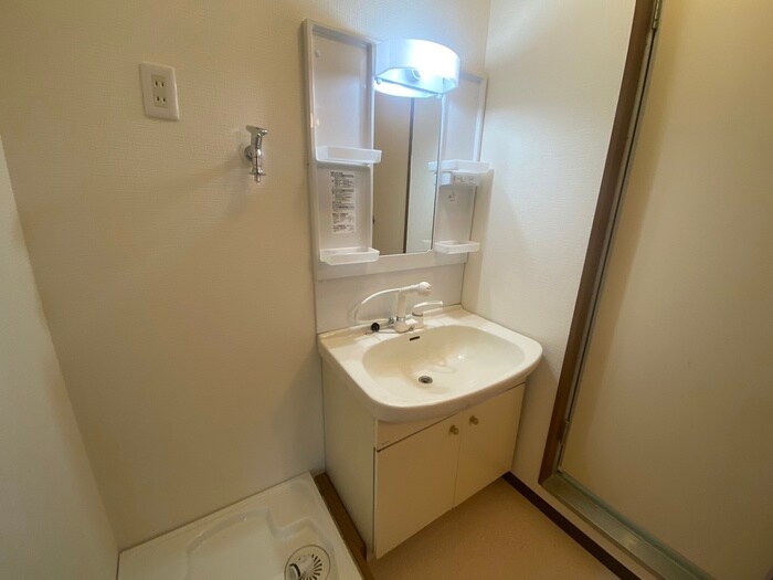 物件内観写真12　(洗面)