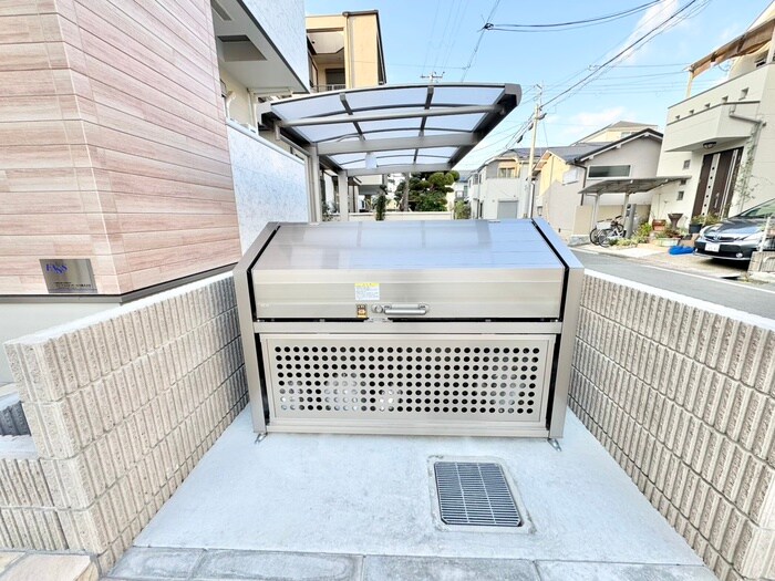 物件外観写真4　(建物設備)