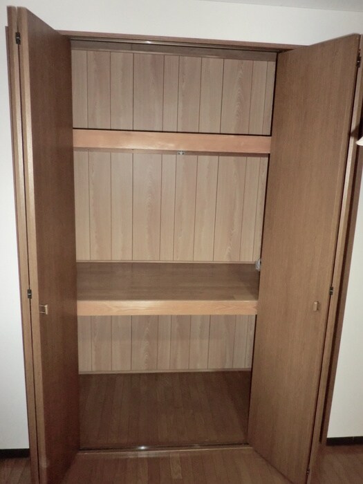 物件内観写真15　(収納)