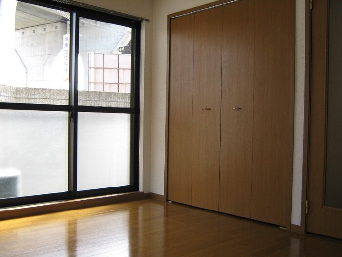 物件内観写真6　(居室)