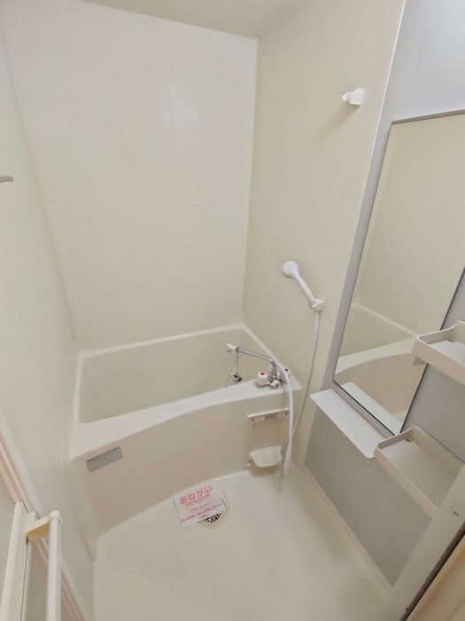 物件内観写真12　(バス／シャワールーム等)