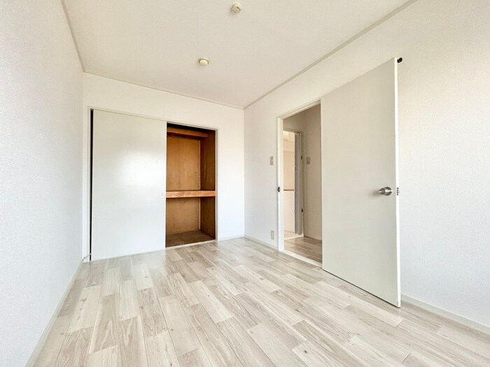 物件内観写真9　(居室)