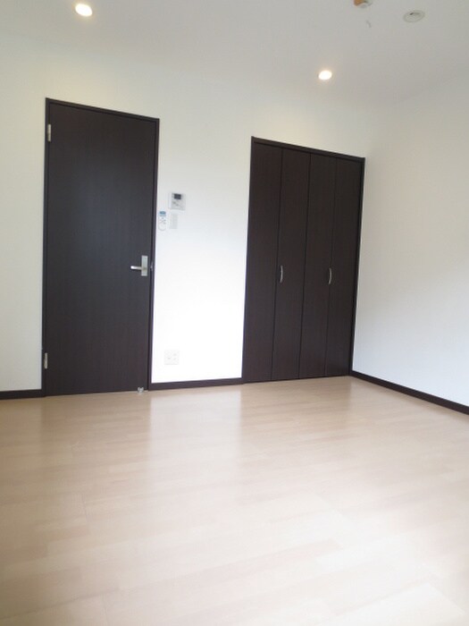 物件内観写真4　(居室)