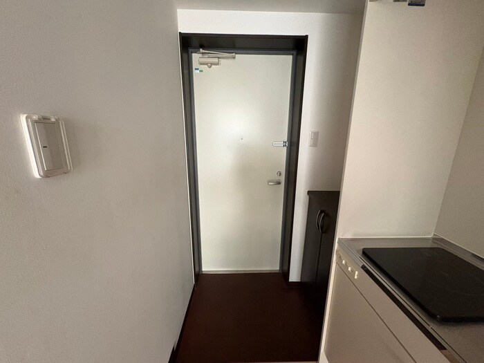 物件内観写真14　(玄関)