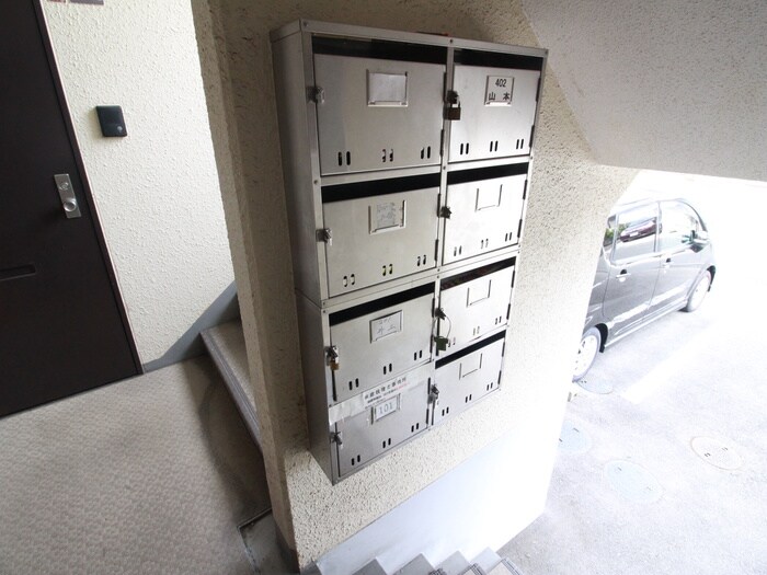 物件外観写真4　(建物設備)