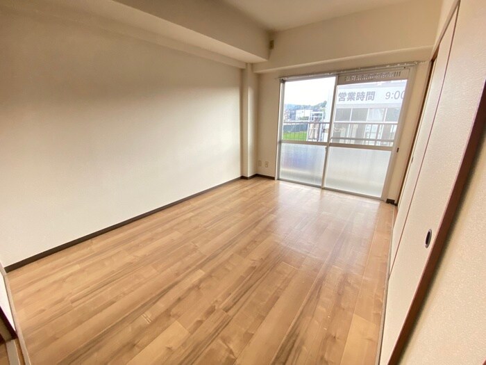 物件内観写真14　(居室)