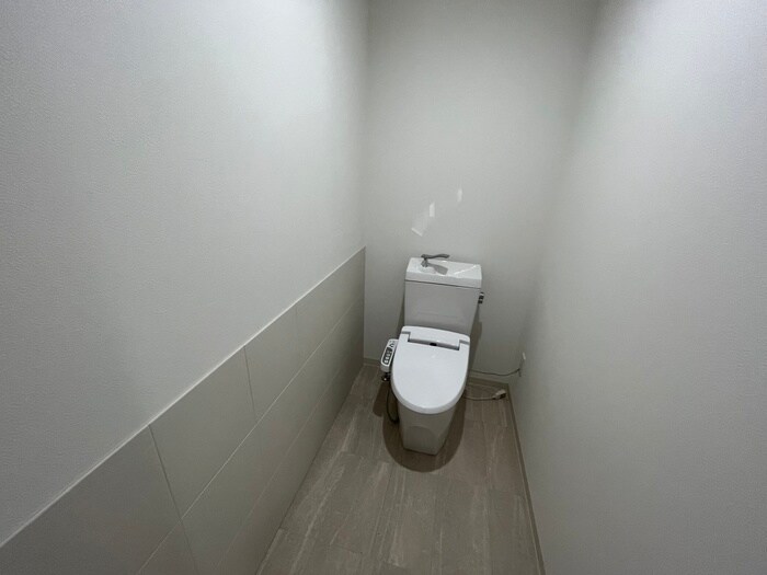 物件内観写真12　(トイレ)