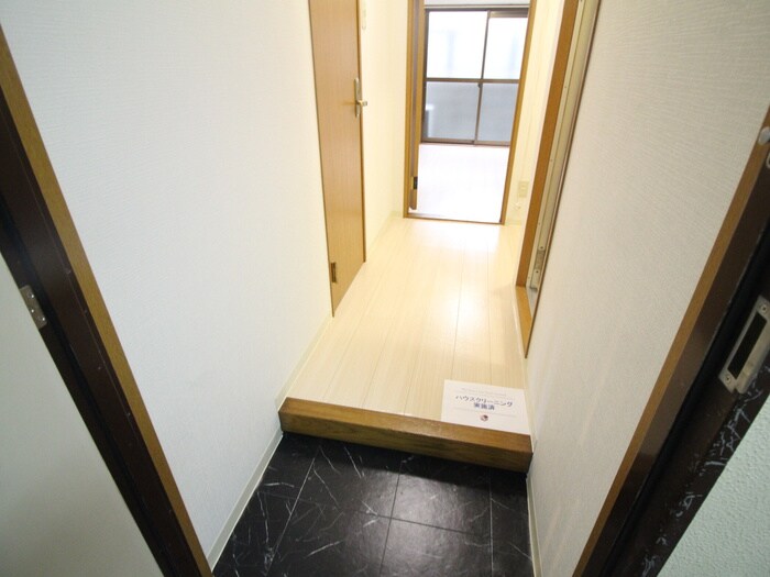 物件内観写真14　(廊下)