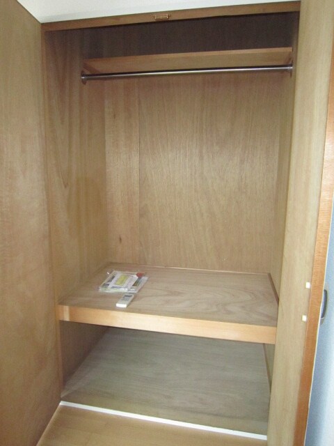 物件内観写真12　(収納)