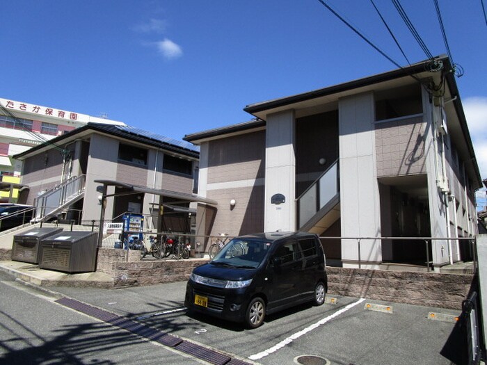 物件外観写真1　(外観写真)