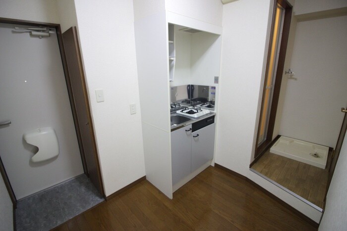 物件内観写真11　(廊下)