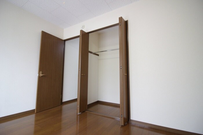 物件内観写真13　(収納)