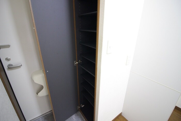 物件内観写真15　(靴箱)