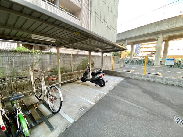 バイク置き場