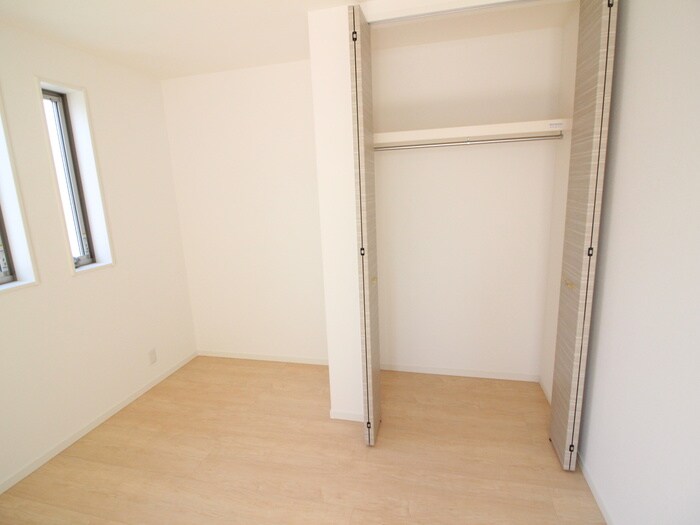 物件内観写真13　(収納)