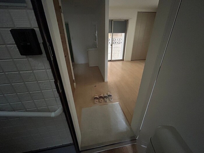 物件内観写真17　(玄関)