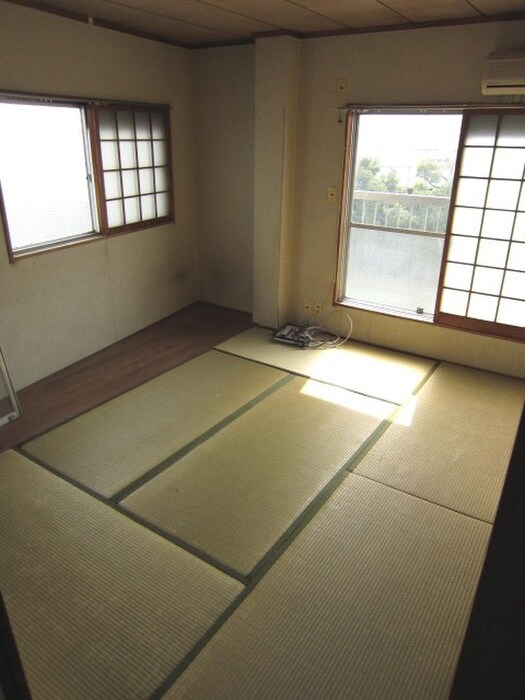 物件内観写真8　(居室)