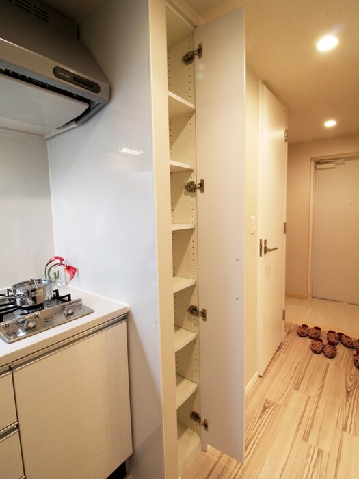 物件内観写真16　(収納)