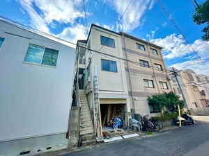 青木マンション外観写真
