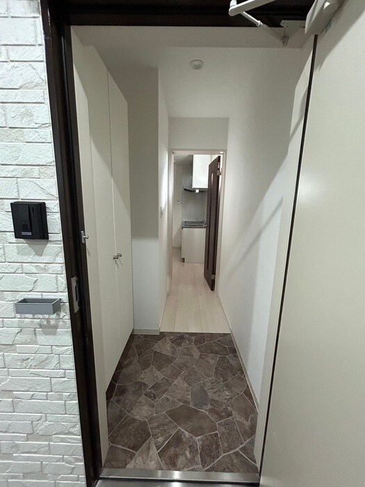 物件内観写真7　(玄関)