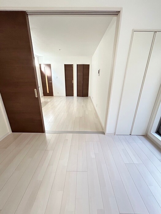 物件内観写真10　(居室)