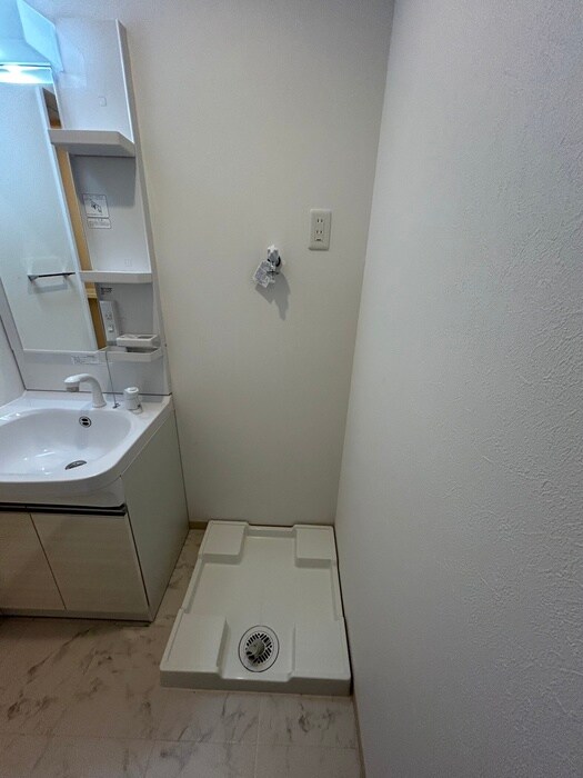 物件内観写真18　(洗濯機置場)