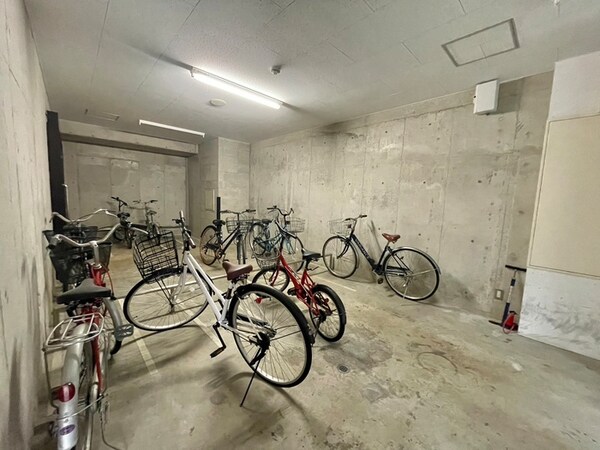 駐輪場