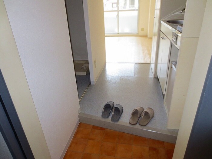 物件内観写真7　(玄関)