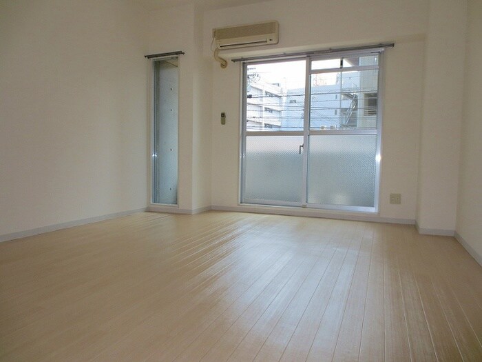 物件内観写真13　(居室)