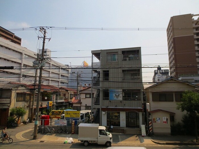 物件内観写真16　(室内からの展望)