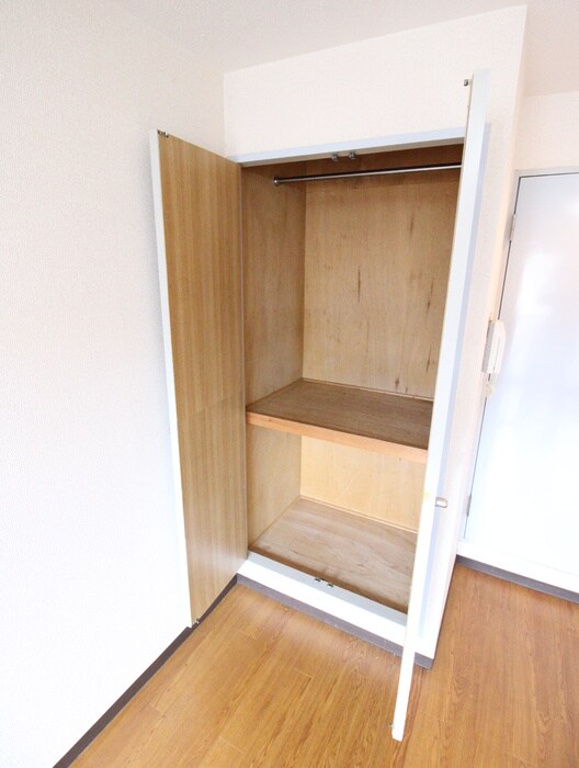 物件内観写真12　(収納)