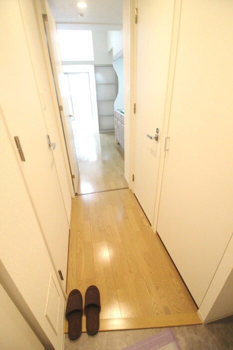 物件内観写真17　(廊下)