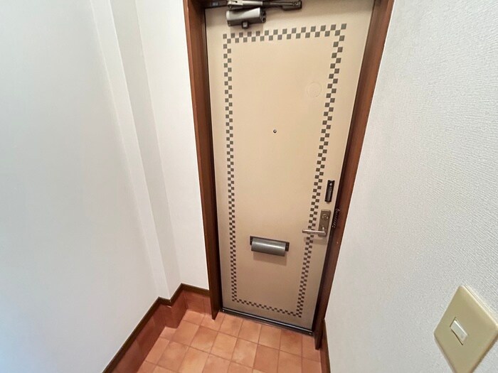 物件内観写真22　(玄関)