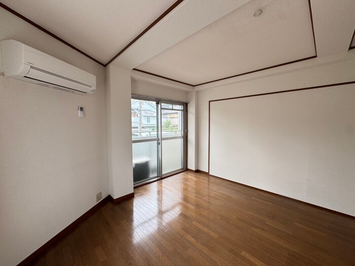 物件内観写真14　(居室)