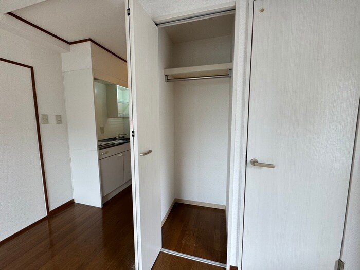 物件内観写真16　(収納)