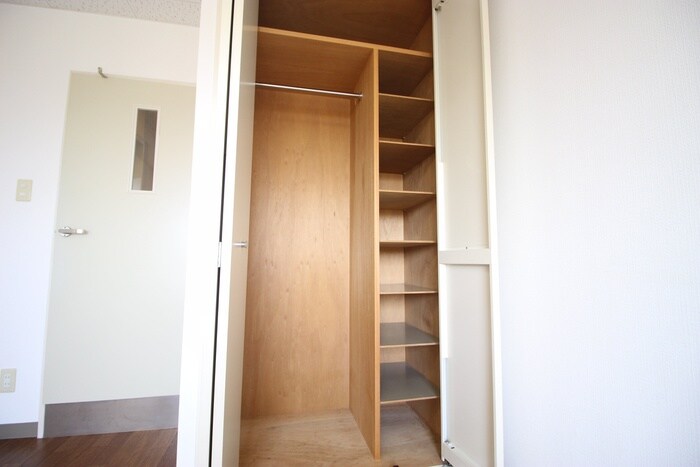 物件内観写真10　(収納)