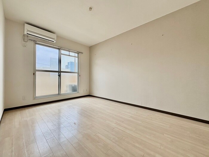 物件内観写真15　(居室)