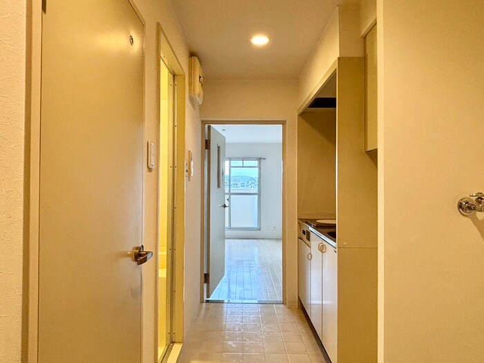 物件内観写真20　(廊下)