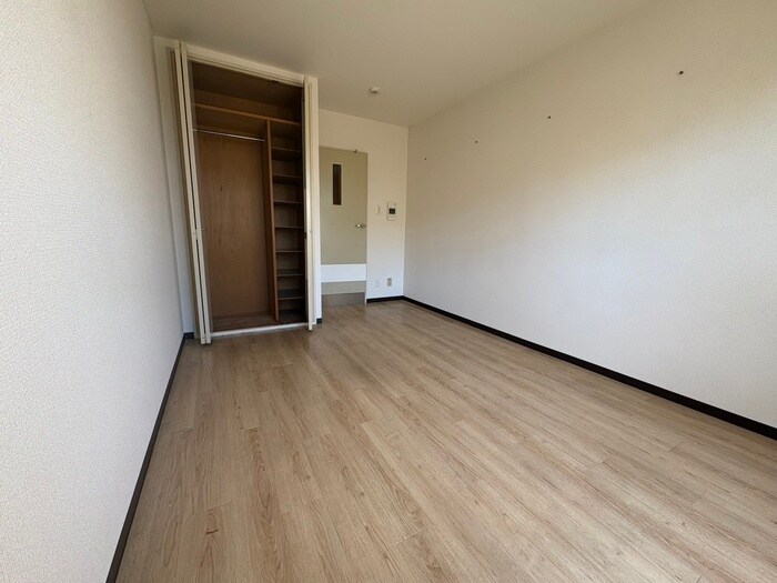 物件内観写真22　(居室)