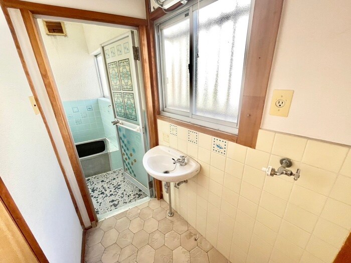 物件内観写真7　(洗面)