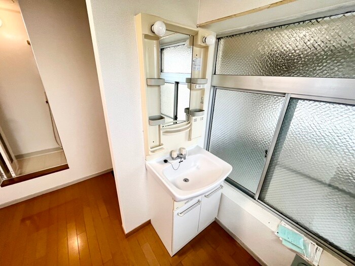 物件内観写真18　(洗面)