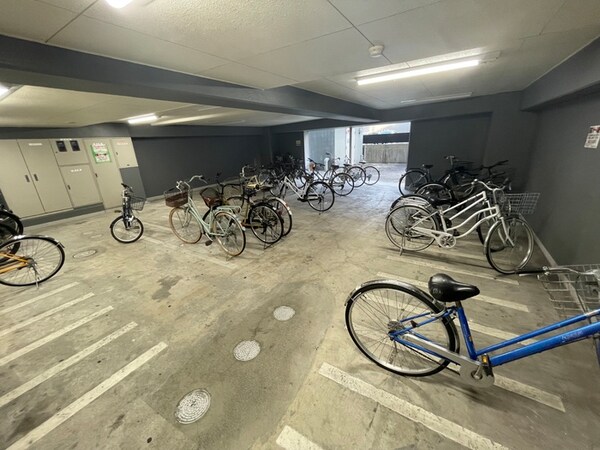 駐輪場