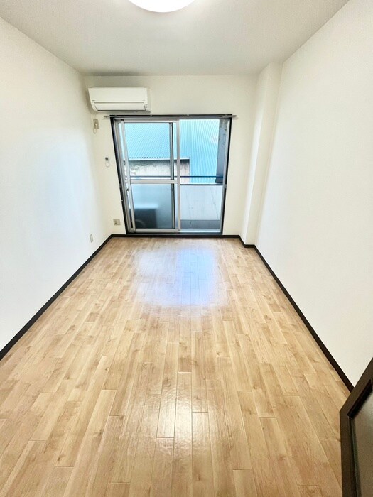 物件内観写真11　(居室)