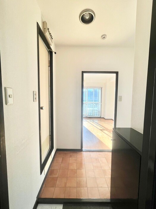 物件内観写真14　(廊下)