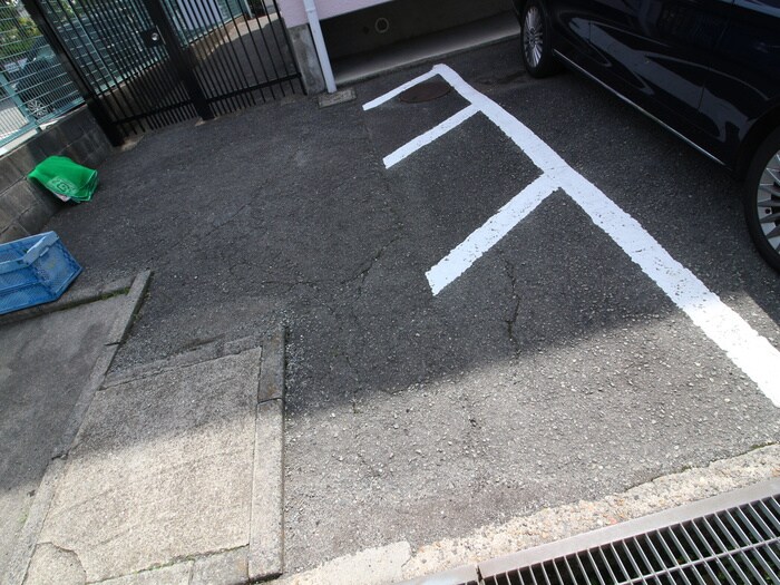 物件外観写真5　(駐輪場)